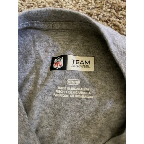 NFL Chiefs football mens medium shirt - Picture 2 of 3